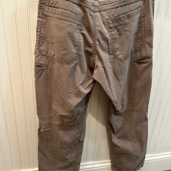 Kuhl Born in the Mountains Hiking pant. 30w x 28l - Picture 4 of 6